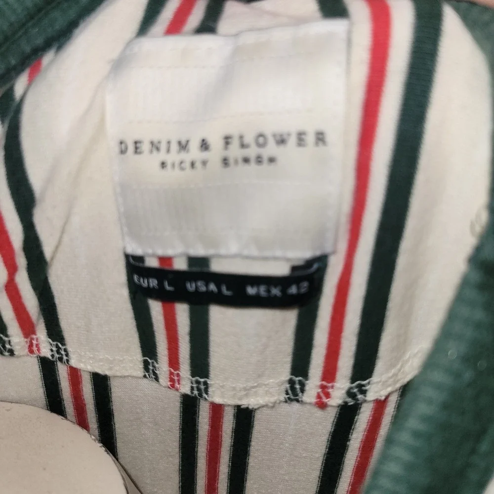 Denim & Flower capture attention